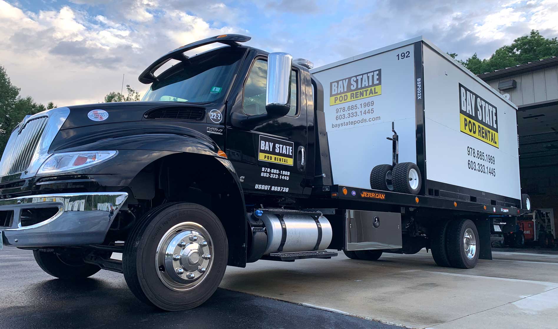 Black Bay State Pod Rental semi truck